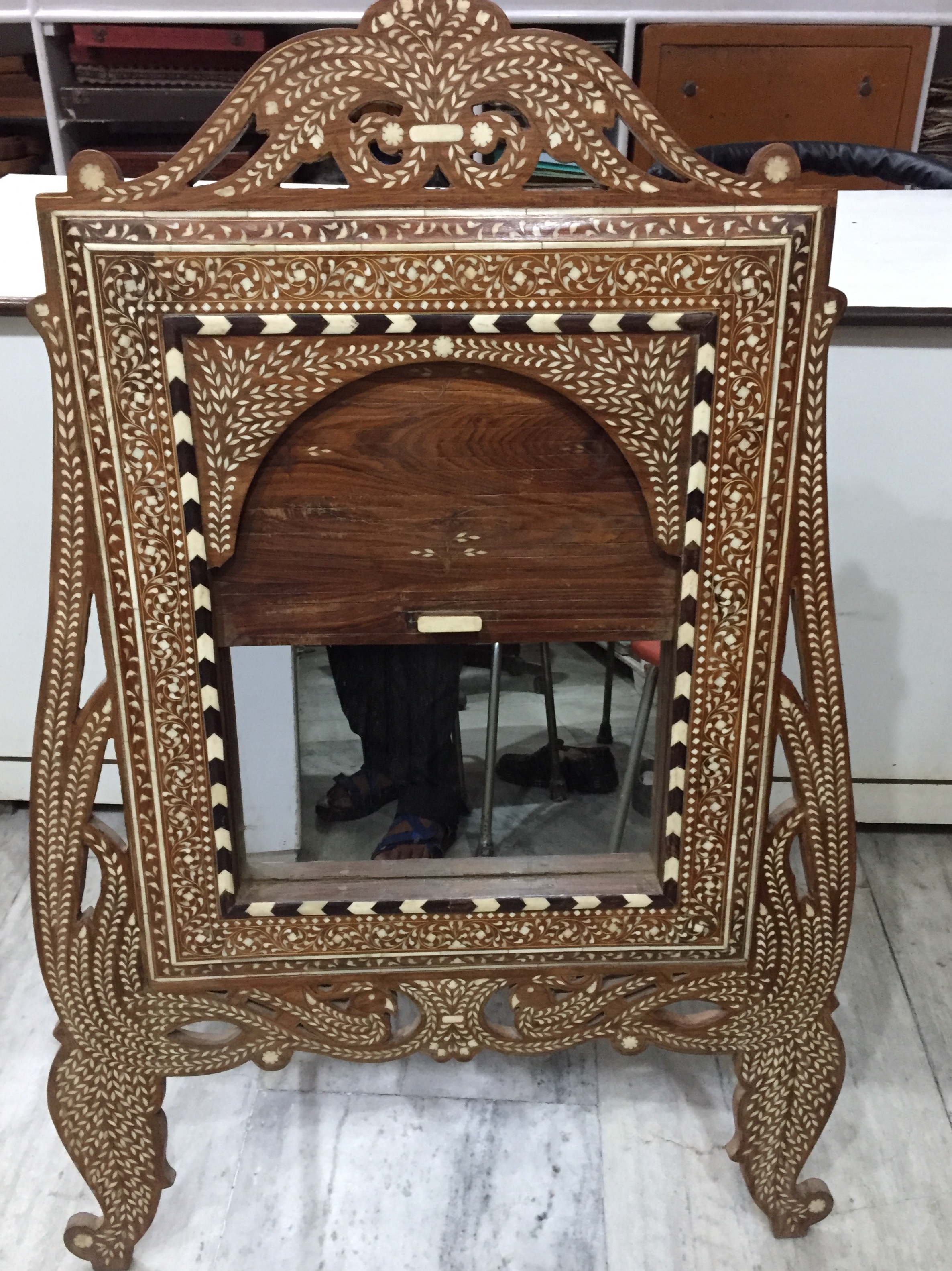 natural and artistic